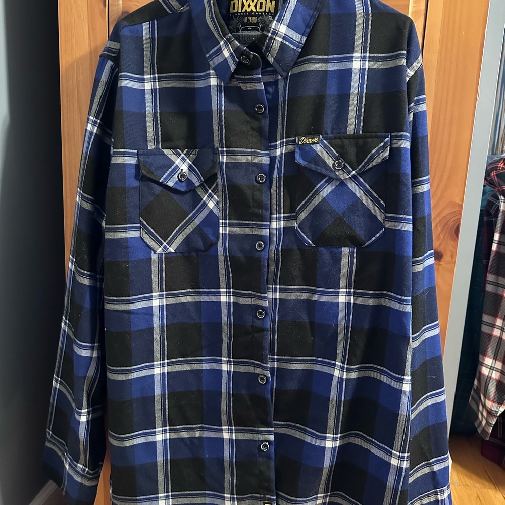 DIXXON Navy & Black Plaid Flannel Shirt with White Accents